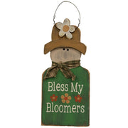 Distressed Wooden Spring Phrases Gardener Hanger  (3 Count Assortment)