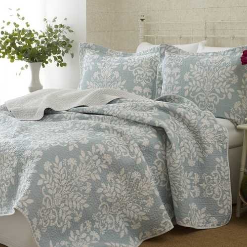 Bedding & Blankets