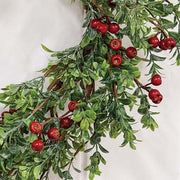 Frosted Boxwood & Gooseberry Wreath - 20"