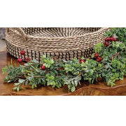 Frosted Boxwood & Gooseberry Garland - 5ft
